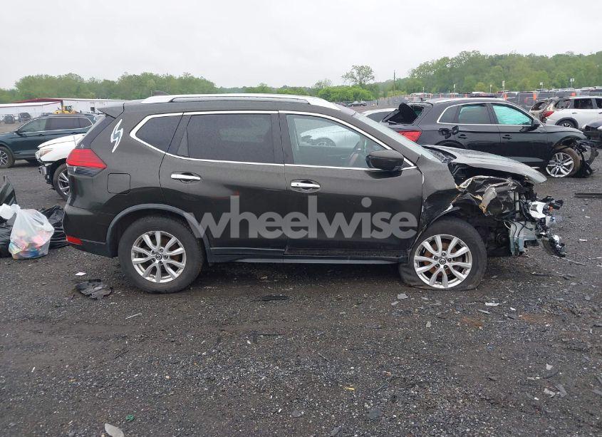 Photo 14 of 2017 Nissan Rogue SV (VIN JN8AT2MV2HW270440)
