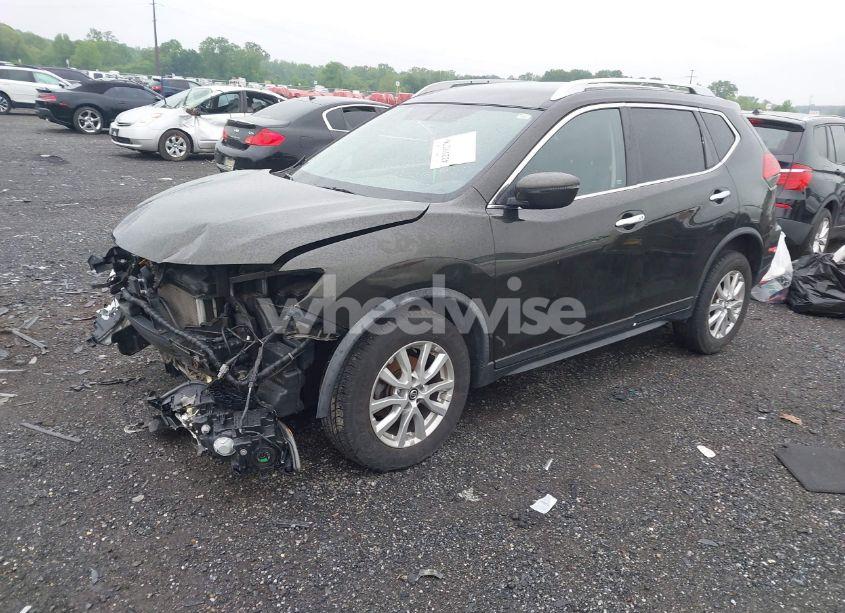 Photo 2 of 2017 Nissan Rogue SV (VIN JN8AT2MV2HW270440)