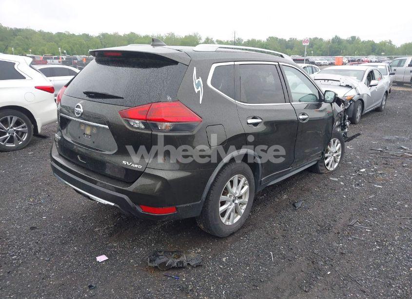 Photo 4 of 2017 Nissan Rogue SV (VIN JN8AT2MV2HW270440)