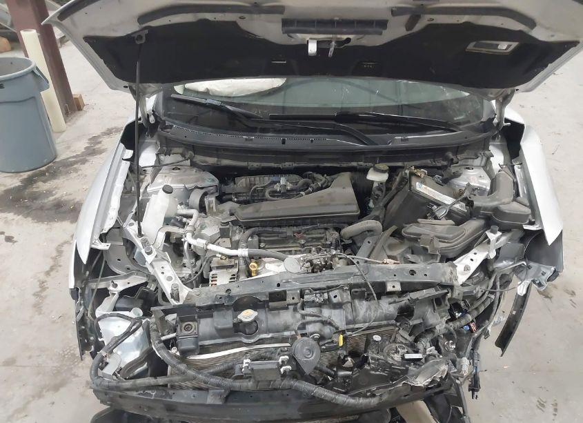 Photo 10 of 2017 Nissan Rogue SV (VIN JN8AT2MV2HW274021)