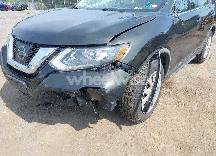 Photo 6 of 2017 Nissan Rogue S (VIN JN8AT2MV2HW274696)