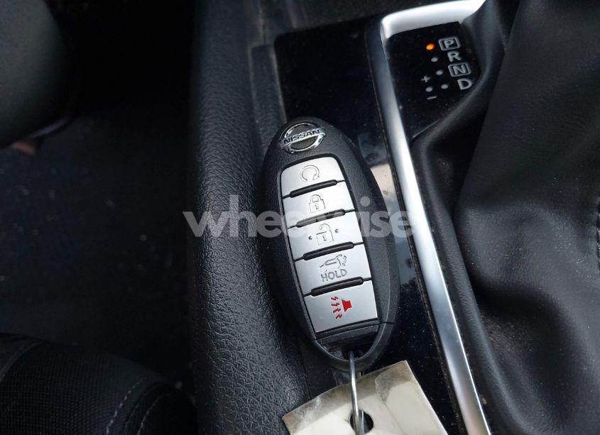 Photo 11 of 2017 Nissan Rogue SV (VIN JN8AT2MV2HW285388)