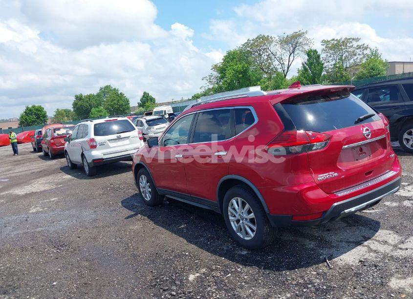 Photo 3 of 2017 Nissan Rogue SV (VIN JN8AT2MV2HW285388)