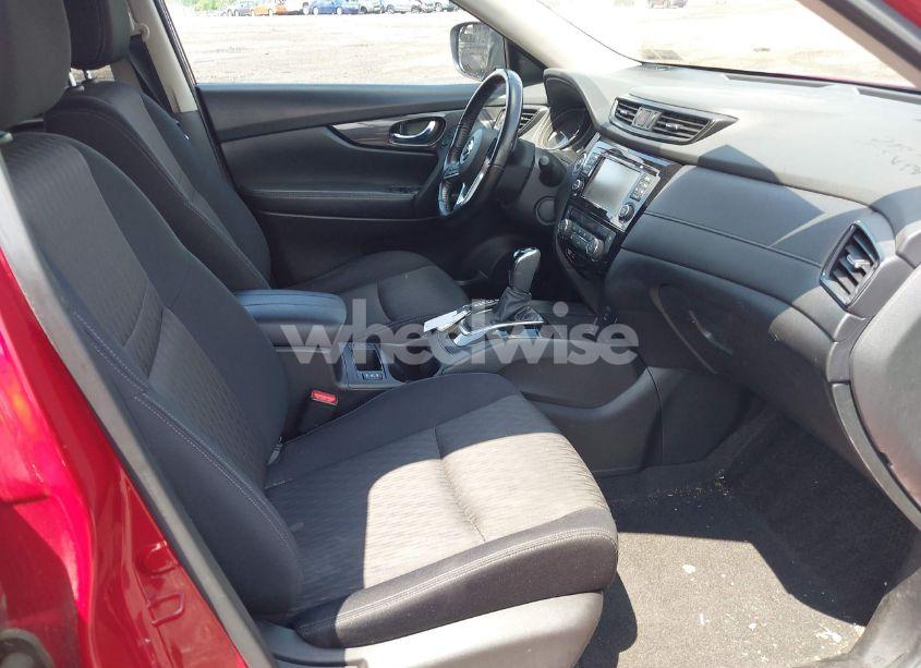 Photo 5 of 2017 Nissan Rogue SV (VIN JN8AT2MV2HW285388)