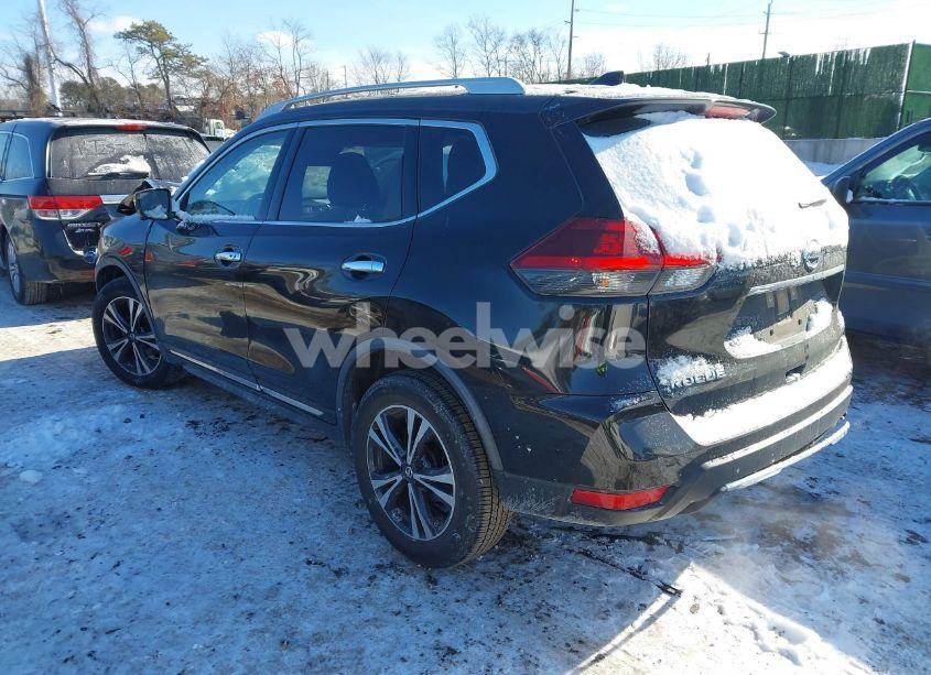 Photo 3 of 2018 Nissan Rogue SL (VIN JN8AT2MV2JW304530)