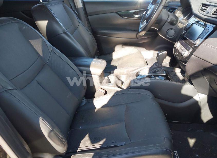 Photo 5 of 2018 Nissan Rogue SL (VIN JN8AT2MV2JW304530)