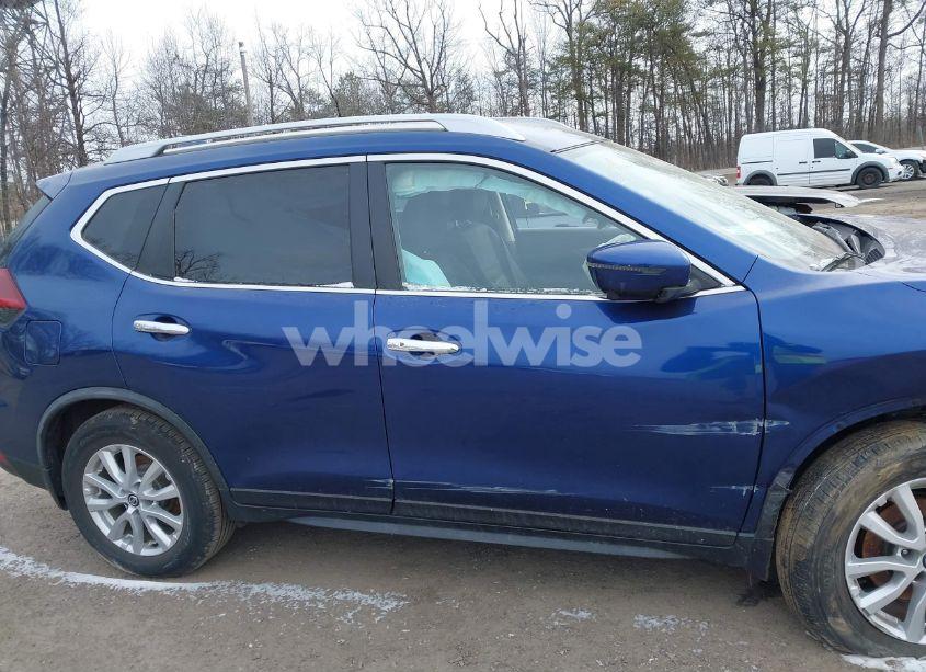 Photo 14 of 2018 Nissan Rogue SV (VIN JN8AT2MV2JW305810)