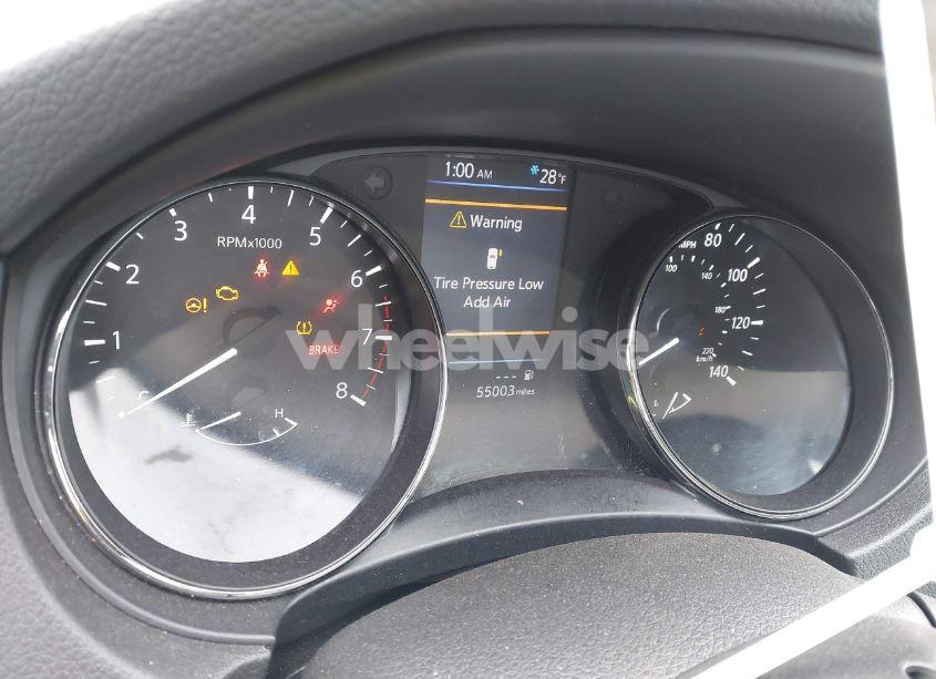 Photo 7 of 2018 Nissan Rogue SV (VIN JN8AT2MV2JW305810)