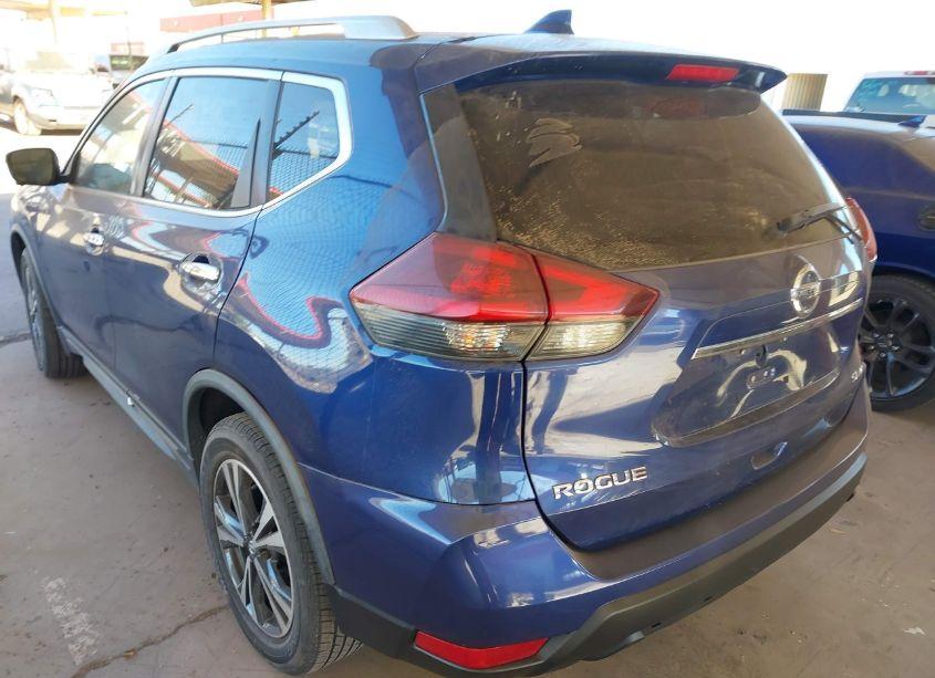 Photo 3 of 2018 Nissan Rogue SL (VIN JN8AT2MV2JW314118)