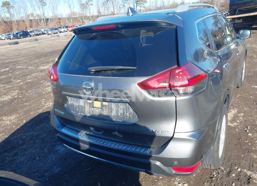 Photo 16 of 2019 Nissan Rogue SV (VIN JN8AT2MV2KW372859)