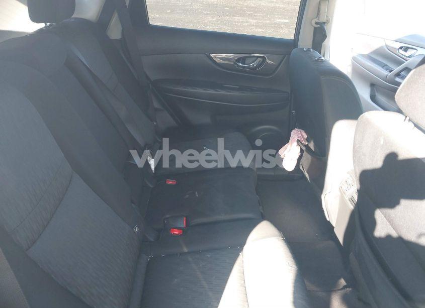 Photo 8 of 2019 Nissan Rogue SV (VIN JN8AT2MV2KW372859)