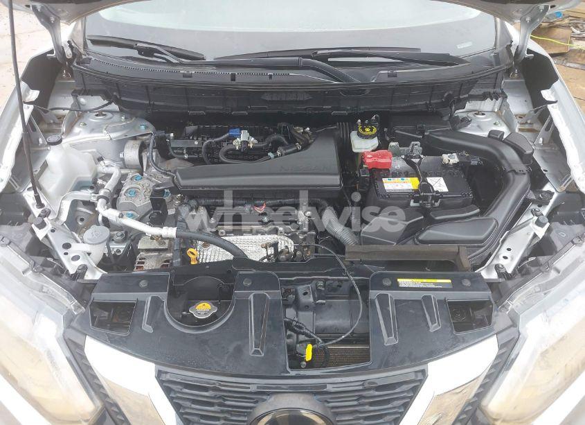 Photo 10 of 2019 Nissan Rogue SV (VIN JN8AT2MV2KW389810)