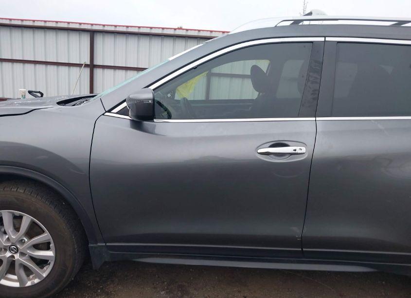 Photo 15 of 2019 Nissan Rogue SV (VIN JN8AT2MV2KW391119)