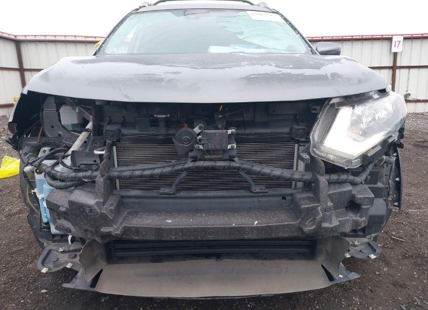 Photo 6 of 2019 Nissan Rogue SV (VIN JN8AT2MV2KW391119)