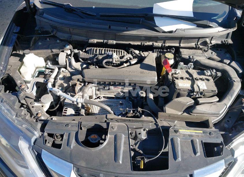 Photo 10 of 2019 Nissan Rogue SV (VIN JN8AT2MV2KW395297)