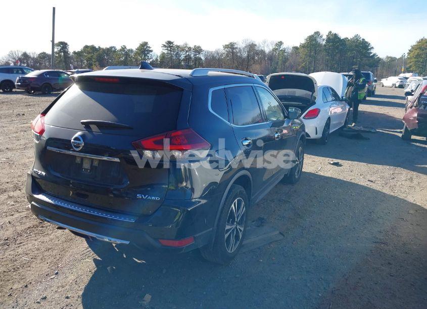Photo 4 of 2019 Nissan Rogue SV (VIN JN8AT2MV2KW395297)