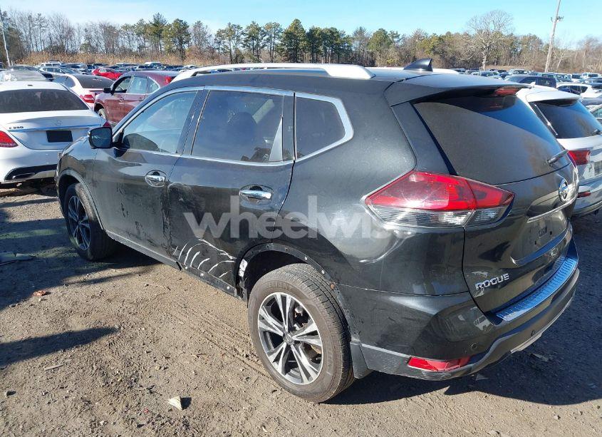 Photo 6 of 2019 Nissan Rogue SV (VIN JN8AT2MV2KW395297)