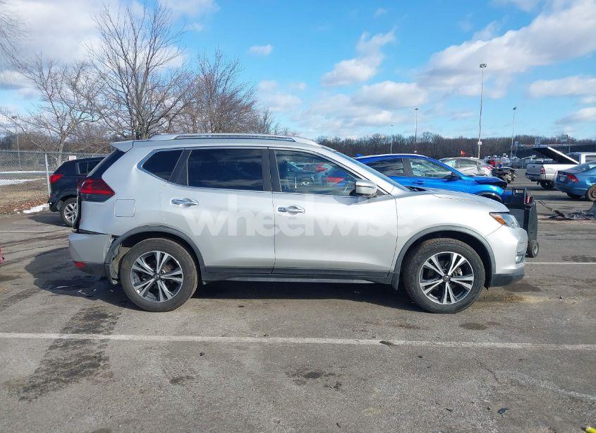 Photo 13 of 2020 Nissan Rogue SV INTELLIGENT AWD (VIN JN8AT2MV2LW135810)