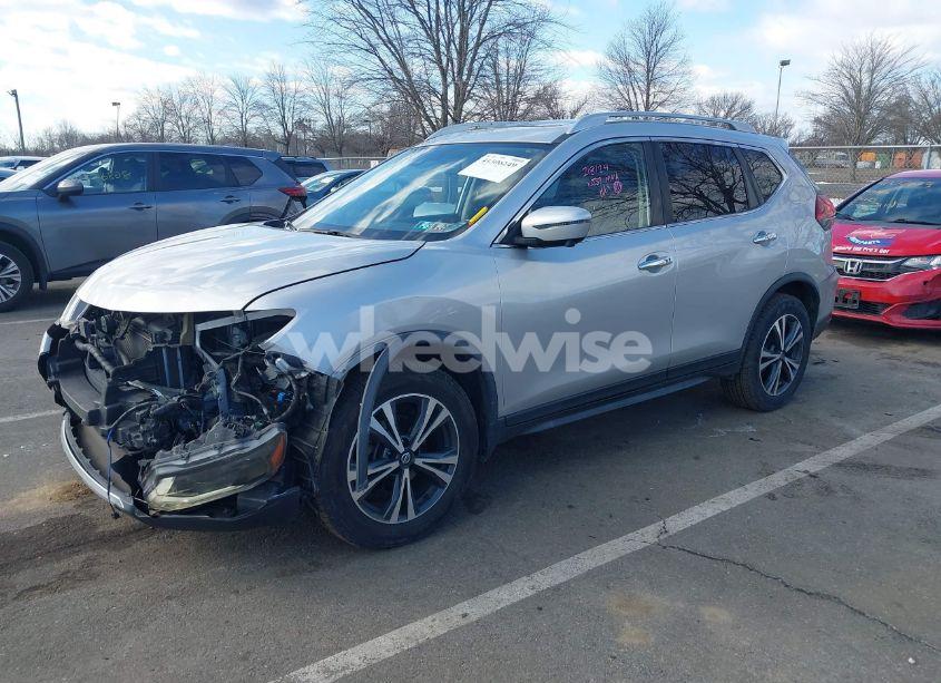 Photo 2 of 2020 Nissan Rogue SV INTELLIGENT AWD (VIN JN8AT2MV2LW135810)
