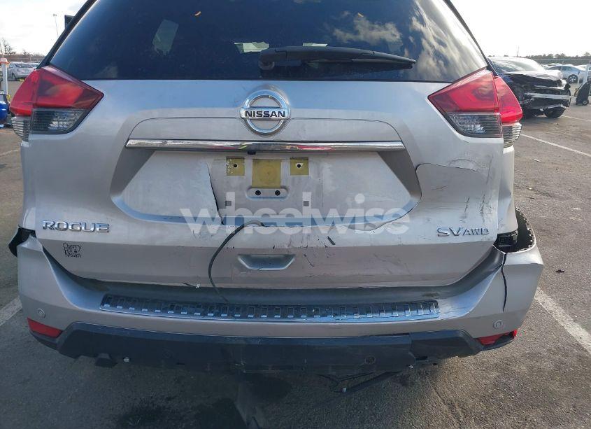 Photo 6 of 2020 Nissan Rogue SV INTELLIGENT AWD (VIN JN8AT2MV2LW135810)