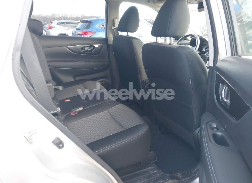 Photo 8 of 2020 Nissan Rogue SV INTELLIGENT AWD (VIN JN8AT2MV2LW135810)