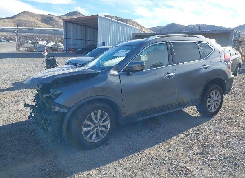 Photo 2 of 2020 Nissan Rogue SV INTELLIGENT AWD (VIN JN8AT2MV2LW138982)