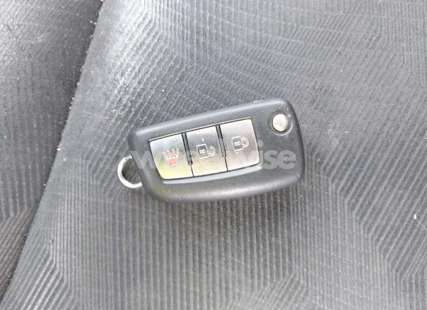 Photo 11 of 2016 Nissan Rogue S (VIN JN8AT2MV3GW136731)