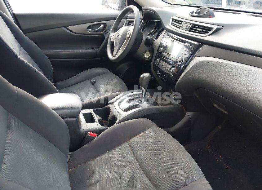 Photo 5 of 2016 Nissan Rogue S (VIN JN8AT2MV3GW136731)