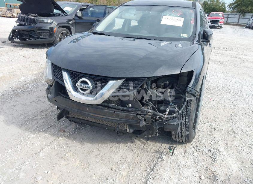 Photo 6 of 2016 Nissan Rogue S (VIN JN8AT2MV3GW136731)