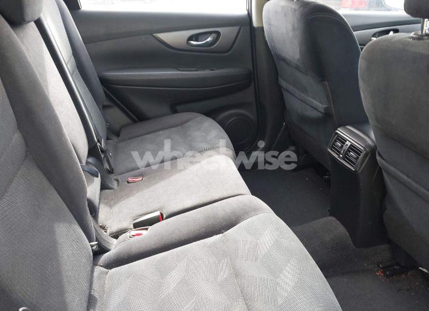 Photo 8 of 2016 Nissan Rogue S (VIN JN8AT2MV3GW136731)