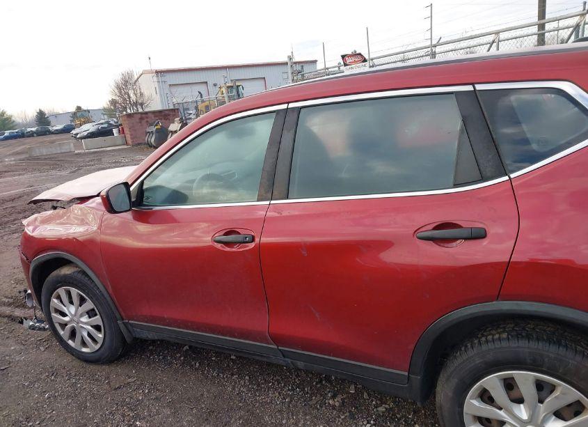 Photo 13 of 2016 Nissan Rogue S (VIN JN8AT2MV3GW140035)