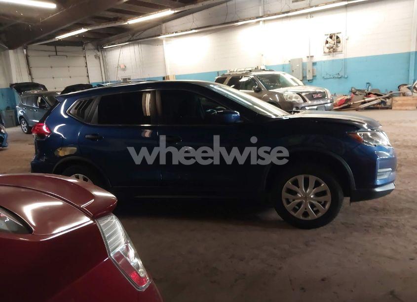 Photo 13 of 2017 Nissan Rogue S (VIN JN8AT2MV3HW000259)