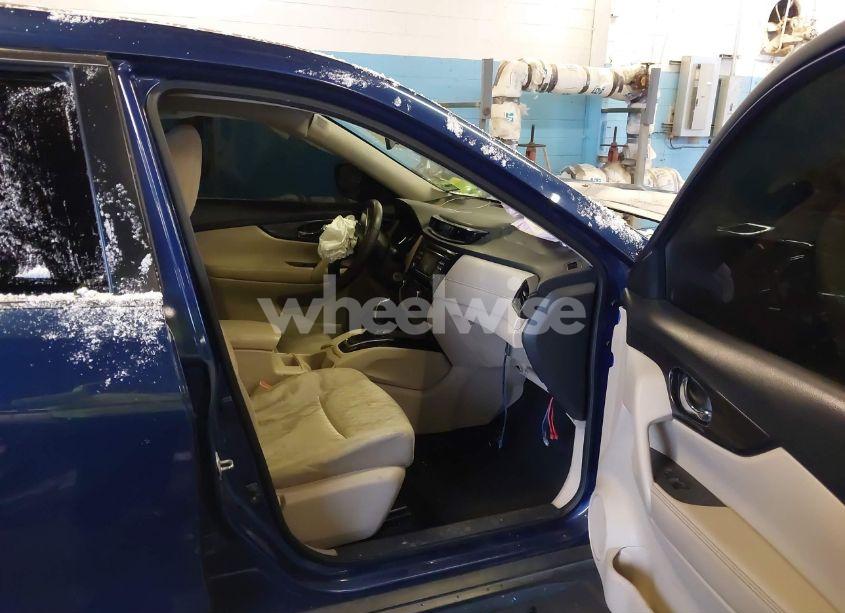 Photo 5 of 2017 Nissan Rogue S (VIN JN8AT2MV3HW001976)