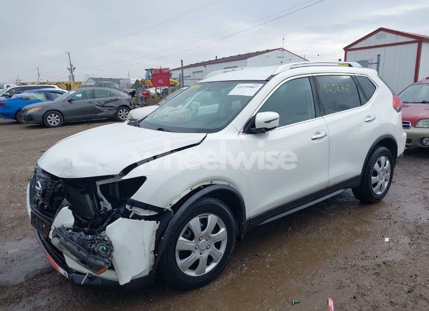 Photo 2 of 2017 Nissan Rogue S (VIN JN8AT2MV3HW003176)