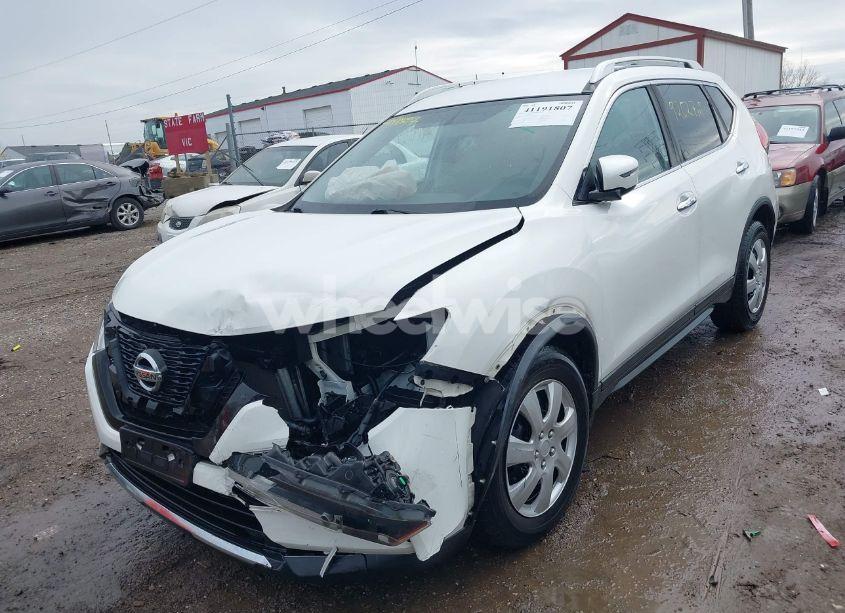 Photo 6 of 2017 Nissan Rogue S (VIN JN8AT2MV3HW003176)