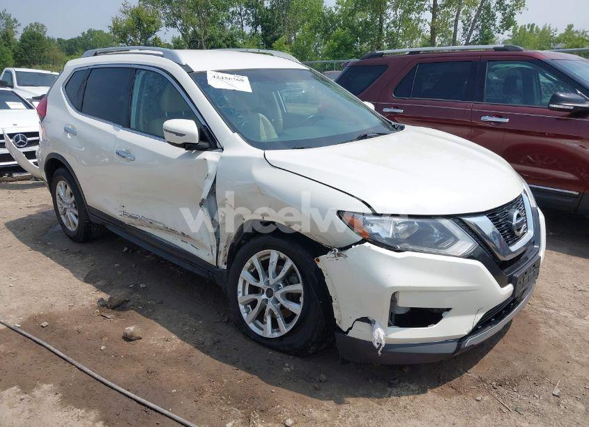 2017 Nissan Rogue SV (VIN JN8AT2MV3HW006126) main photo