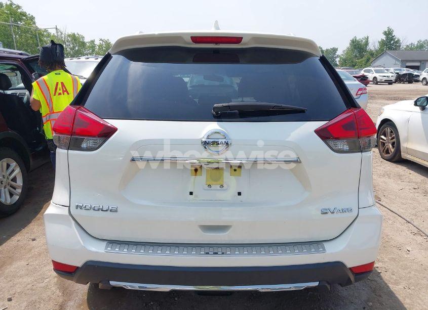 Photo 16 of 2017 Nissan Rogue SV (VIN JN8AT2MV3HW006126)
