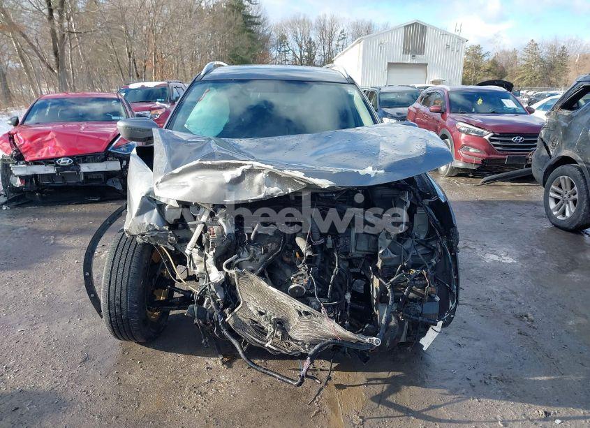 Photo 12 of 2017 Nissan Rogue SV (VIN JN8AT2MV3HW023167)