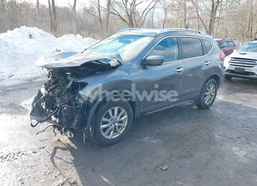 Photo 2 of 2017 Nissan Rogue SV (VIN JN8AT2MV3HW023167)