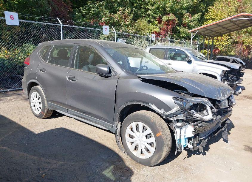 2017 Nissan Rogue S (VIN JN8AT2MV3HW025162) main photo