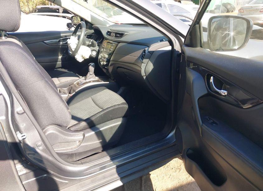 Photo 5 of 2017 Nissan Rogue S (VIN JN8AT2MV3HW025162)