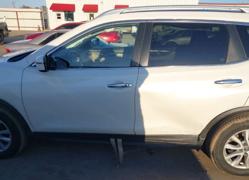 Photo 14 of 2017 Nissan Rogue SV (VIN JN8AT2MV3HW273721)