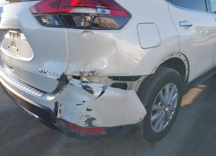 Photo 6 of 2017 Nissan Rogue SV (VIN JN8AT2MV3HW273721)