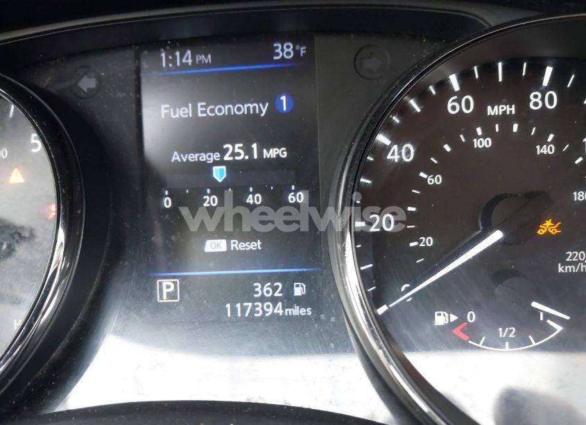 Photo 15 of 2018 Nissan Rogue SV (VIN JN8AT2MV3JW303628)