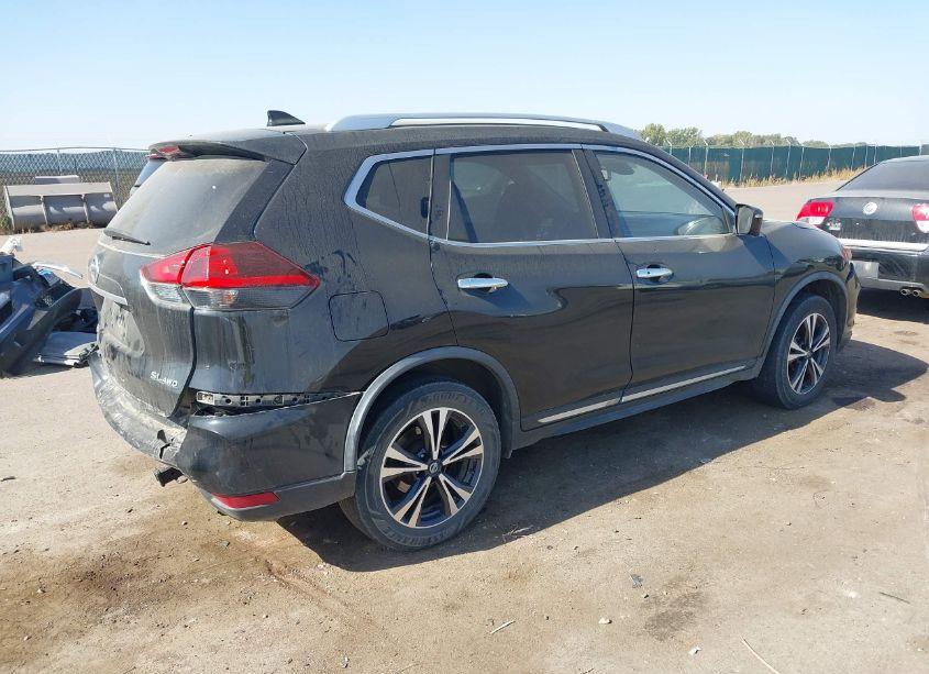Photo 4 of 2018 Nissan Rogue SL (VIN JN8AT2MV3JW318226)