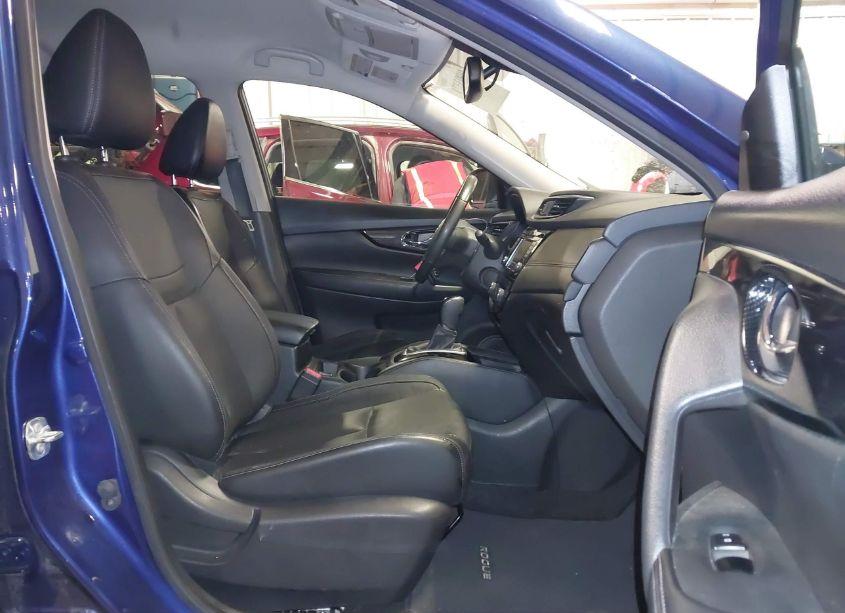 Photo 5 of 2018 Nissan Rogue SL (VIN JN8AT2MV3JW319425)