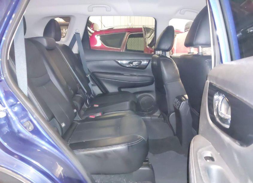 Photo 8 of 2018 Nissan Rogue SL (VIN JN8AT2MV3JW319425)