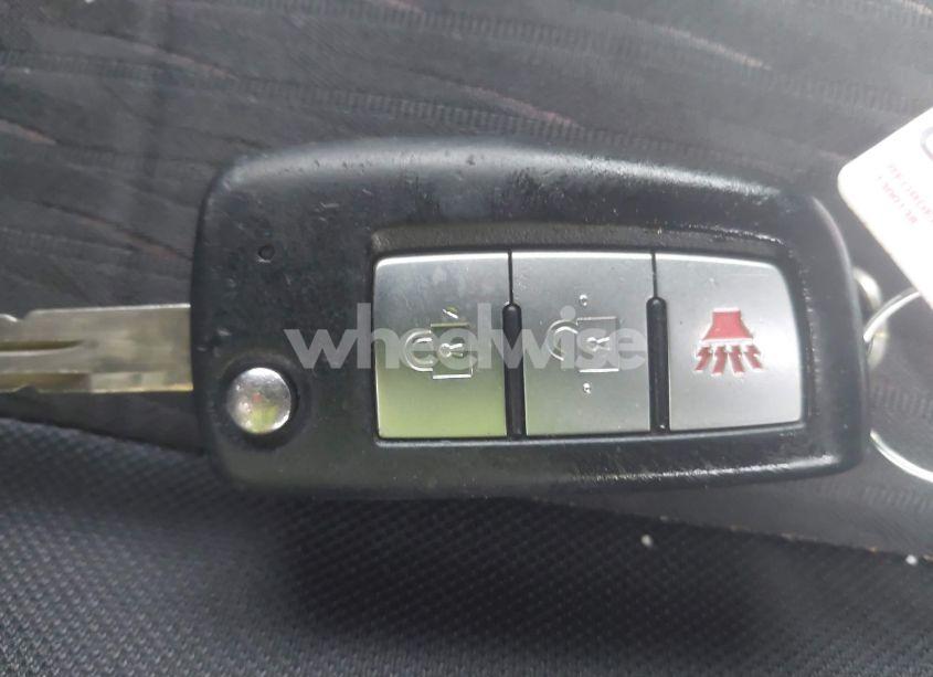 Photo 11 of 2018 Nissan Rogue S (VIN JN8AT2MV3JW329310)