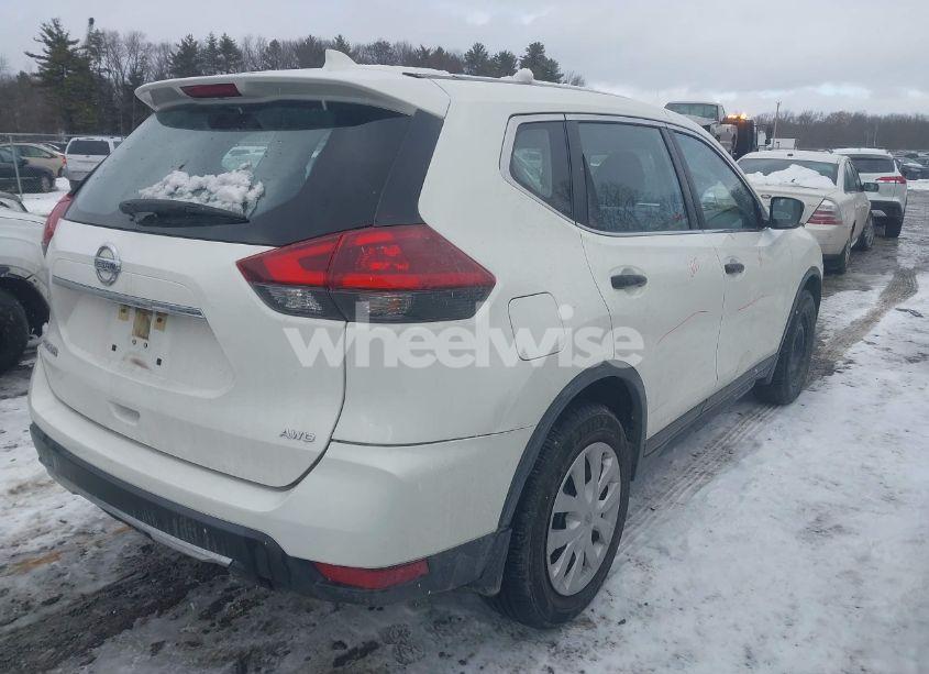 Photo 4 of 2018 Nissan Rogue S (VIN JN8AT2MV3JW329310)