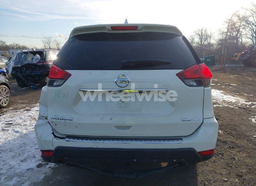 Photo 17 of 2018 Nissan Rogue SL (VIN JN8AT2MV3JW346088)